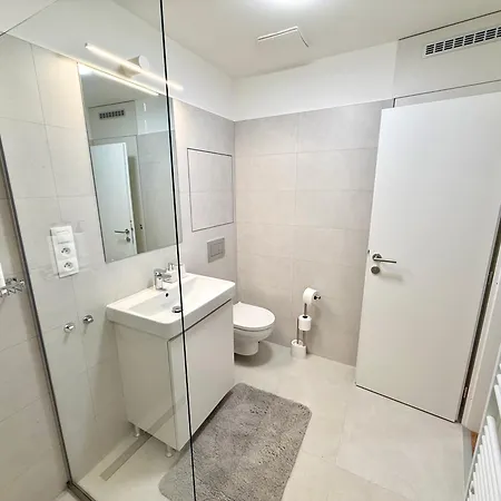 Apartment Novy Stylovy Signum V Centre Bratislavy *