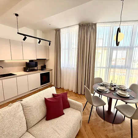 Novy Stylovy Signum V Centre Bratislavy * Bratislava